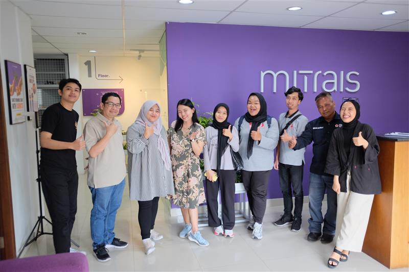 Mitrais x Palang Merah Indonesia (PMI)